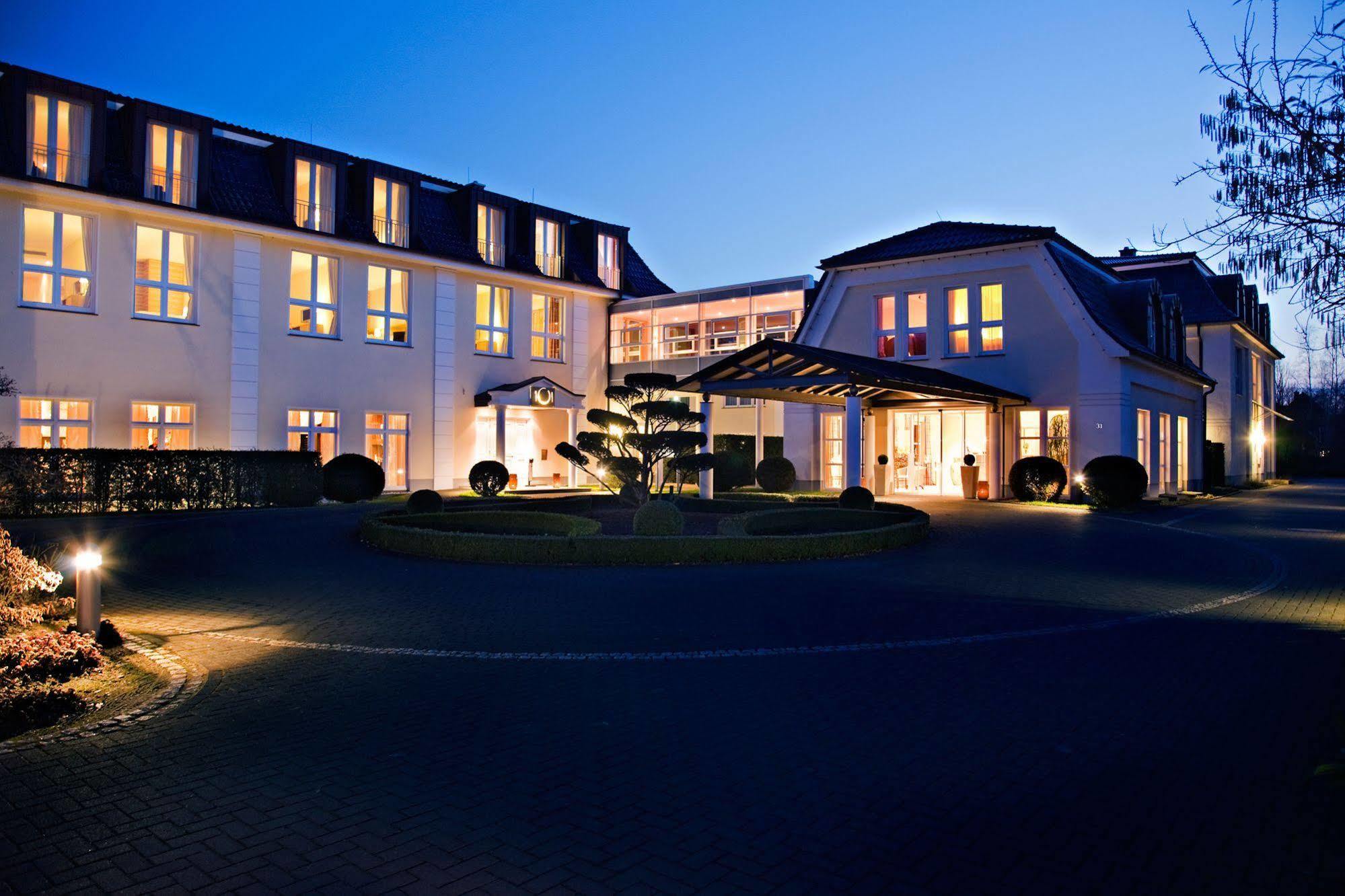 Hotel Sonne Rheda-Wiedenbrueck Exterior photo